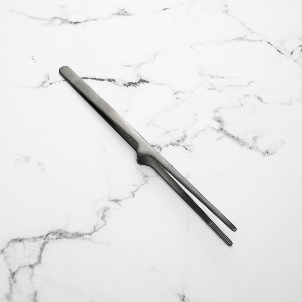 Gestura Stando Tweezer - Gunmetal